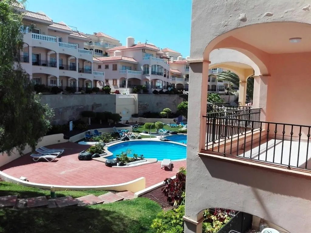 Golf Park, Golf Del Sur, Poolside First Floor Apartment San Miguel de Abona